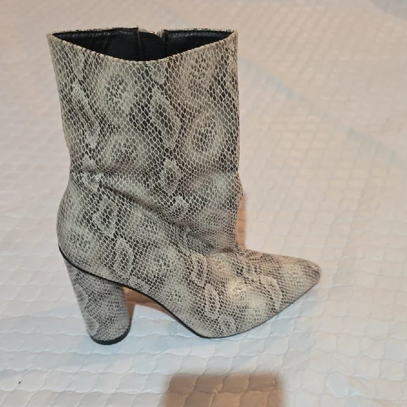 Fashion Nova Snakeskin Heeled Boots - Picture 6 of 10